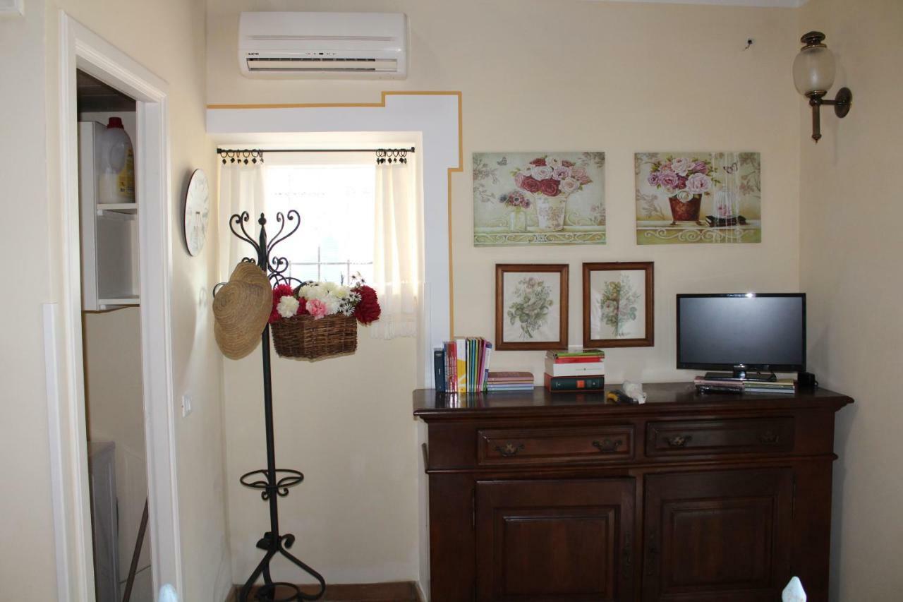 Casa Azzurra Villa แตร์ราชินา ภายนอก รูปภาพ